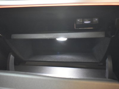 2024 Mercedes-BENZ C-CLASS — миниатюра 32