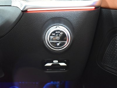 2024 Mercedes-BENZ C-CLASS — миниатюра 30