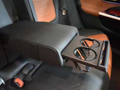 2024 Mercedes-BENZ C-CLASS — миниатюра 28