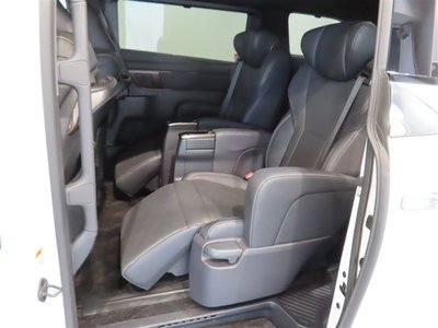 صورة 15 لـ 2023 Toyota ALPHARD