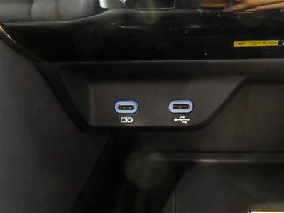 صورة 33 لـ 2023 Toyota ALPHARD