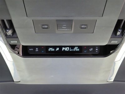 صورة 37 لـ 2023 Toyota ALPHARD