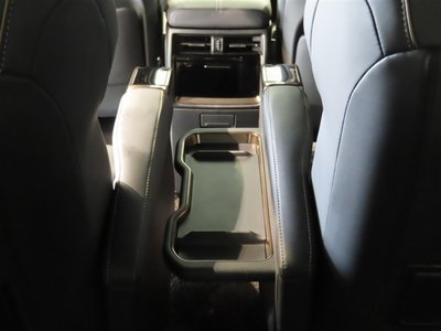صورة 19 لـ 2023 Toyota ALPHARD
