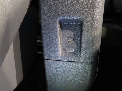 صورة 18 لـ 2023 Toyota ALPHARD