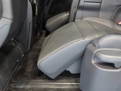 صورة 16 لـ 2023 Toyota ALPHARD