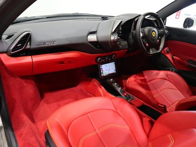 2018 Ferrari 488 GTB 照片 9