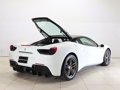 2018 Ferrari 488 GTB 照片 15