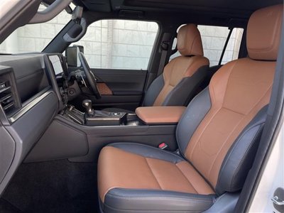 2025 Lexus GX — миниатюра 29