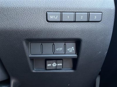 2025 Lexus GX — миниатюра 19