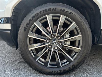 2025 Lexus GX — миниатюра 40