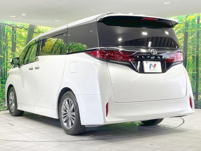 صورة 35 لـ 2023 Toyota ALPHARD