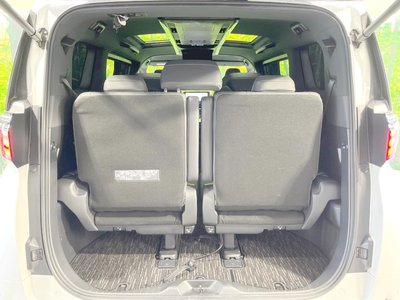 صورة 46 لـ 2023 Toyota ALPHARD