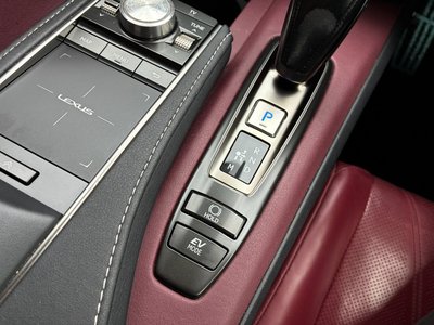 2017 Lexus LC 照片 41