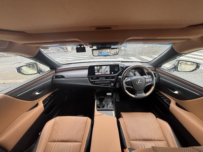 2023 Lexus ES photo 5