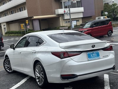 2023 Lexus ES photo 12