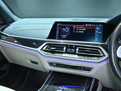 2021 BMW X7 — фото 15
