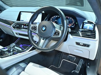 2021 BMW X7 — фото 13