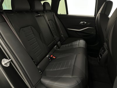 صورة 45 لـ 2026 BMW 3 SERIES TOURING