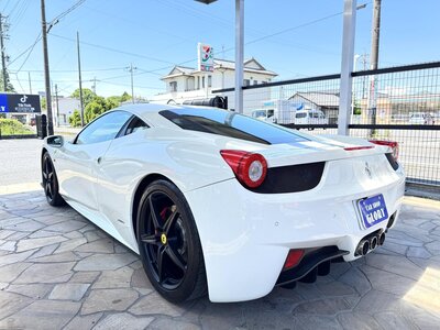 2011 Ferrari 458 ITALIA — миниатюра 23