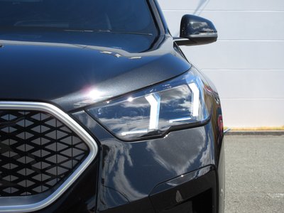 2026 BMW IX2 thumbnail 24