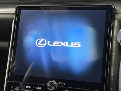 صورة 3 لـ 2024 Lexus LBX