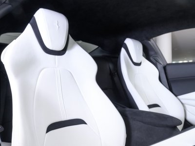 2022 Ferrari ROMA — миниатюра 16
