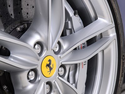 2022 Ferrari ROMA — миниатюра 12
