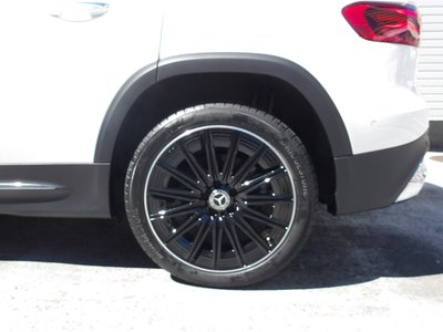 2025 Mercedes-BENZ GLB thumbnail 18