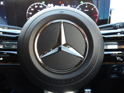 2025 Mercedes-BENZ GLB thumbnail 57