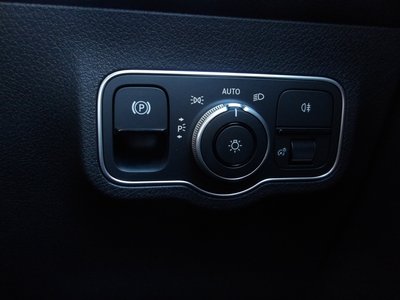 2025 Mercedes-BENZ GLB thumbnail 59