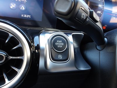 2025 Mercedes-BENZ GLB thumbnail 60