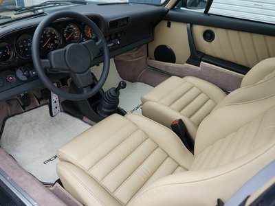 1983 Porsche 911 缩略图 3