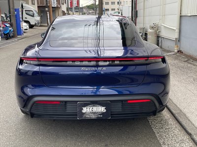 2021 Porsche TAYCAN 照片 36