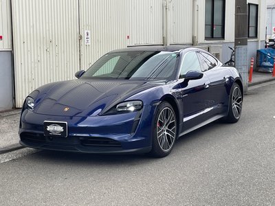 2021 Porsche TAYCAN 照片 38