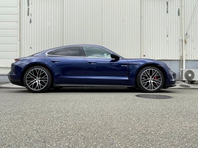 2021 Porsche TAYCAN 照片 60
