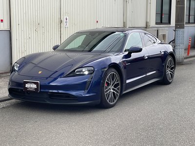 2021 Porsche TAYCAN 照片 16