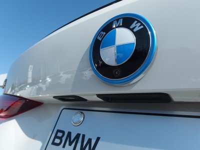 2025 BMW I4 — фото 12