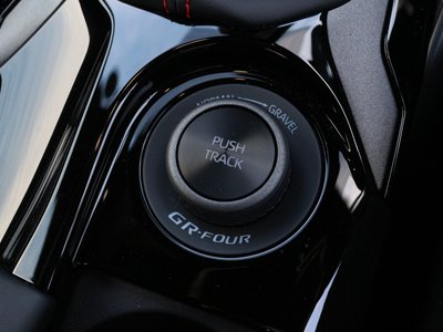 2025 Toyota GR COROLLA 缩略图 32