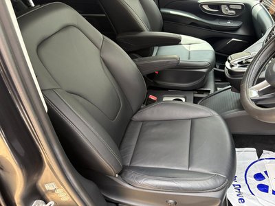 صورة 33 لـ 2016 Mercedes-BENZ V-CLASS