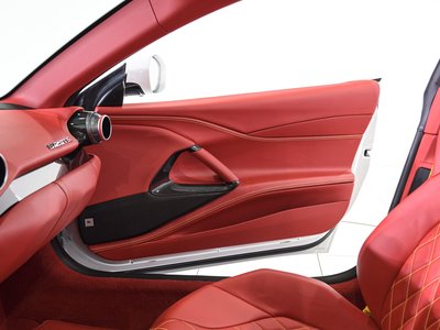2023 Ferrari 812 GTS — миниатюра 17