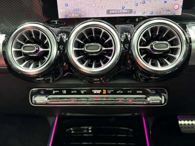 2024 Mercedes-BENZ GLB AMG — миниатюра 47
