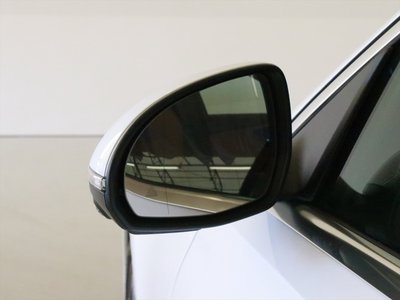 2023 Mercedes-BENZ C-CLASS photo 6