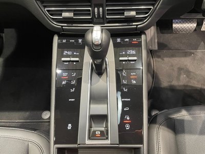 صورة مصغرة 58 لـ 2023 Porsche MACAN