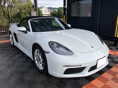 2017 Porsche 718 photo 1