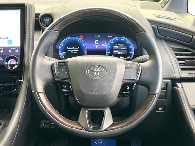 صورة 57 لـ 2025 Toyota ALPHARD