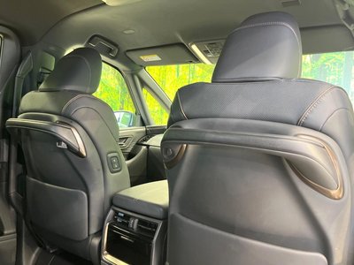 صورة 43 لـ 2025 Toyota ALPHARD