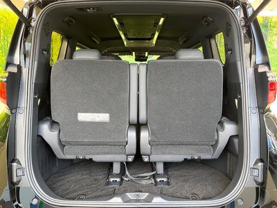 صورة 11 لـ 2025 Toyota ALPHARD