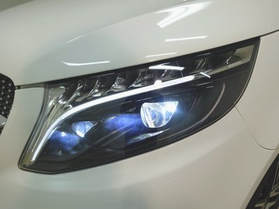 2023 Mercedes-BENZ V-CLASS — миниатюра 3