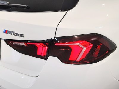 2025 BMW 1 SERIES thumbnail 34