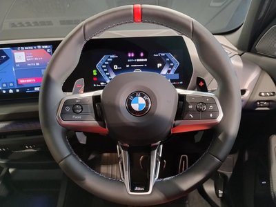 2025 BMW 1 SERIES photo 11
